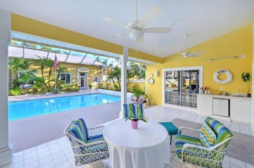 2585 Spruce Creek Blvd, Daytona Beach FL  32128-6787 exterior