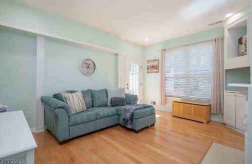 4 Evergreen Way, Mount Arlington NJ  07856-1377 exterior