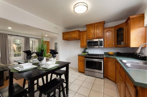 5634 Oliva Ave, Lakewood CA  90712-1612 exterior