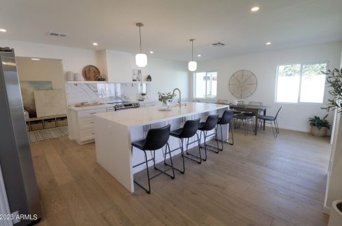 4346 Evans Dr, Phoenix AZ  85032-5449 exterior