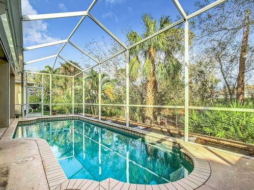 5690 Lago Villaggio Way, Naples FL  34104-5739 exterior