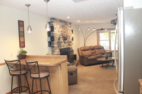 2326 Pawnee Dr, London OH  43140-9018 exterior