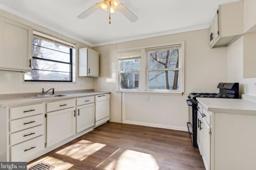 212 Broadway, Gloucester NJ  08030-1103 exterior