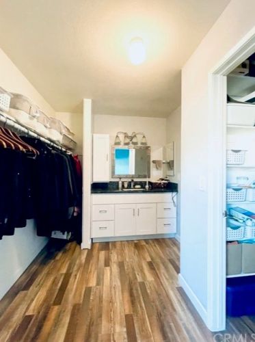 869 Coriander Dr, Torrance CA 90502-3020 exterior