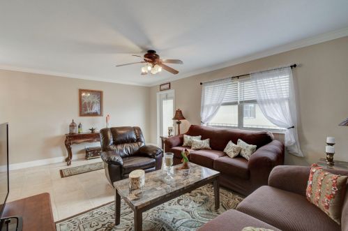 239 Saxony, Delray Beach FL  33446-1842 exterior