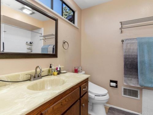 9416 Vista Aleta, Valley Center CA  92082-5533 exterior