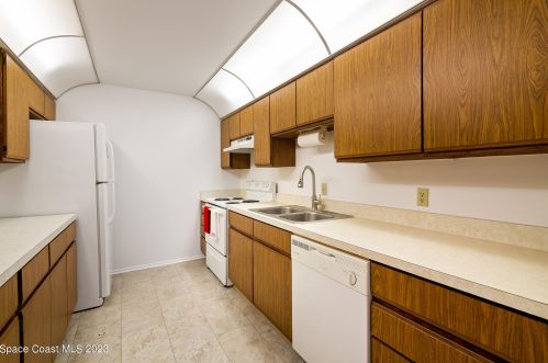 5993 Sisson Rd, Titusville, FL 32780-3202