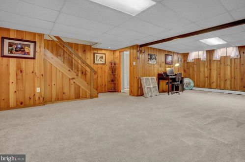 19 Columbia Dr, Camp Hill PA  17011-7636 exterior