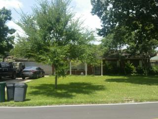 1473 Old Mill Dr, Deltona, FL 32725-2858