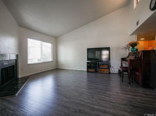 2015 Campus Ave, Ontario, CA 91761-5487