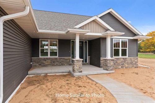 2044 Crestwood Springs Dr, Green Bay, WI 54304-1800