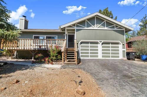 325 Montclair Dr, Big Bear City, CA 92314-9727