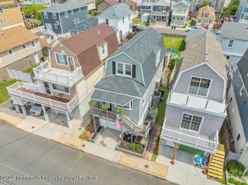 57 Barberie Ave, Monmouth Hills NJ  07732-1518 exterior