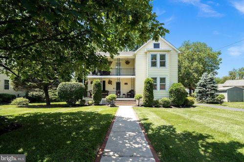 398 Lakeside Blvd, Trenton, NJ 08610-1524