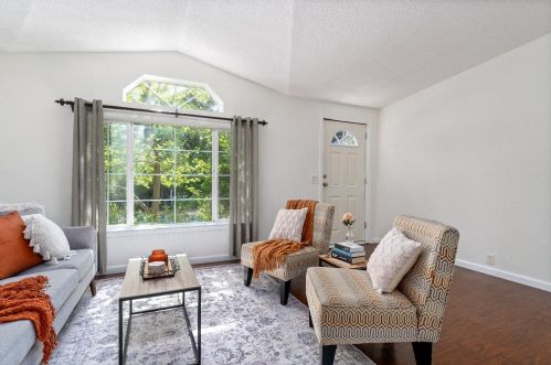 143 Empire St, Grass Valley, CA 95945-7331