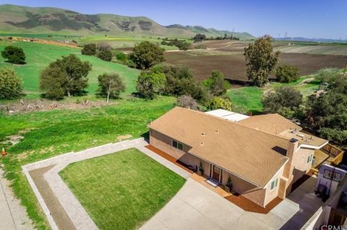 248 Tefft St, Nipomo CA  93444-9701 exterior