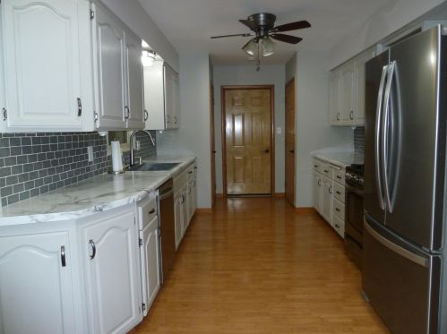 4049 Maple Grove Dr, Hubertus WI  53033-9716 exterior