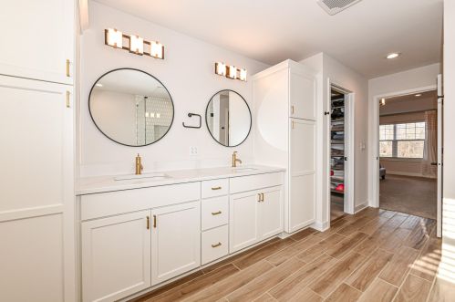 9110 Creekside Cir, Kenosha WI  53158-3245 exterior