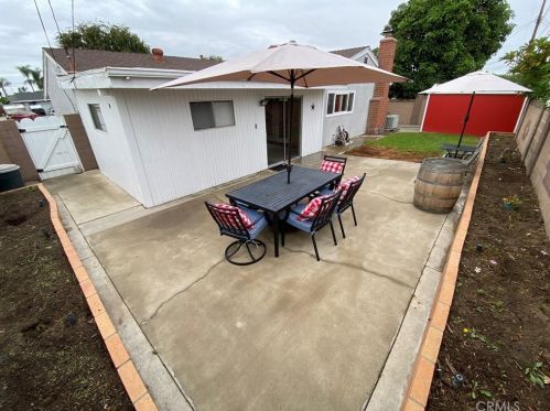 10402 Whirlaway St, Cypress CA  90630-4466 exterior