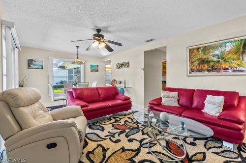 41 Hamlin Ct, Lehigh Acres, FL 33936-7235