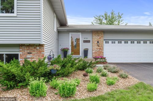 4715 Balsam Ln, Minneapolis, MN 55442-2912