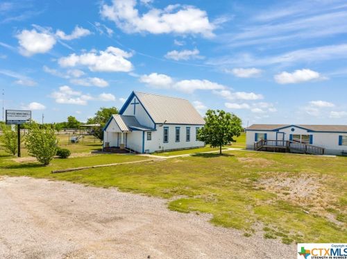 117 Fm 183, South Purmela, TX 76566
