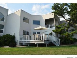 114 Trumbull Ave, Milford CT  06460-6474 exterior