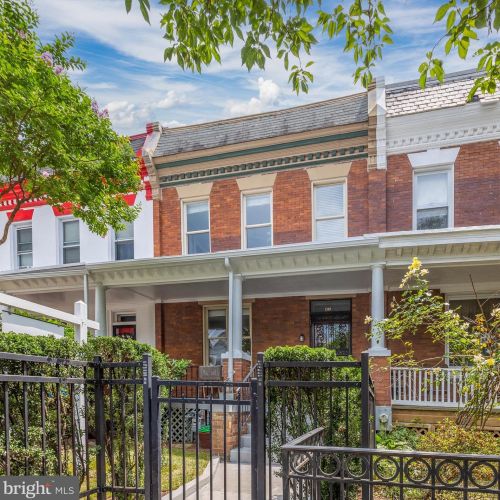1340 Newton St, Washington, DC 20017-2513