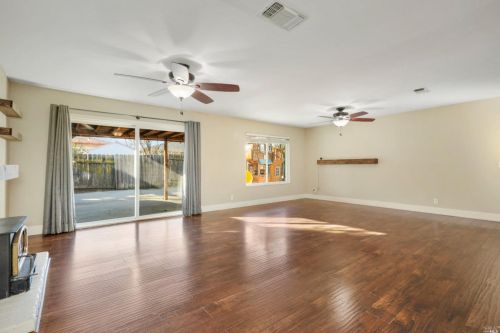 615 Devonshire Dr, Liberty Farms CA  95620-2210 exterior