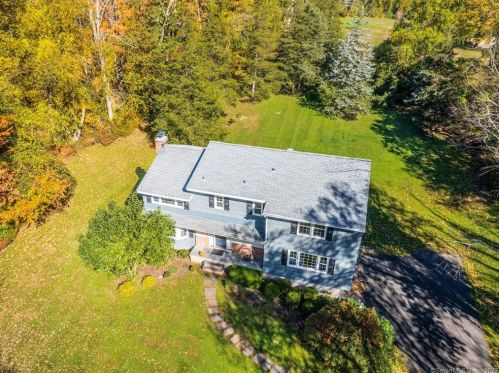 90 Beaver Brook Rd, Ridgefield, CT 06877-1024
