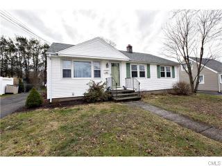 105 Douglas St, Stratford, CT 06614-2764