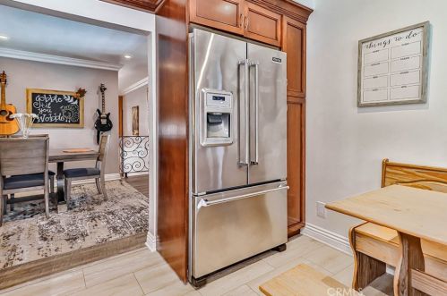 26316 Plata Ln, Calabasas CA  91302-2611 exterior