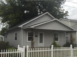 533 18th St, Dunbar, WV 25064-2432
