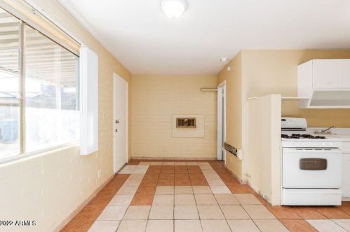 320 20 Ave, Phoenix AZ 85021-6963 exterior