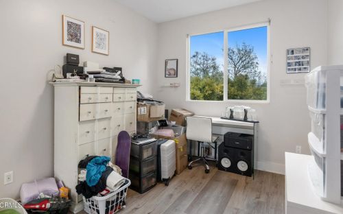 5664 Hazeltine Ave, Van Nuys CA  91423-2832 exterior