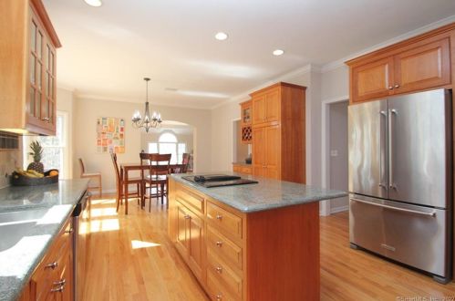 86 Blanket Mdw Rd, Upper Stepney CT 06468-1095 exterior