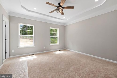 10906 Thiel Ct, Spotsylvania VA  22551-8034 exterior