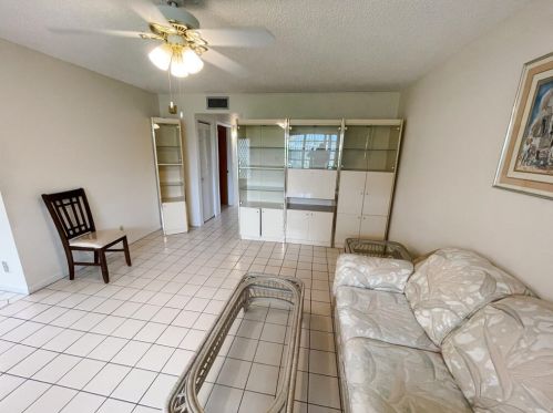 222 Capri, Delray Beach, FL 33484-5166