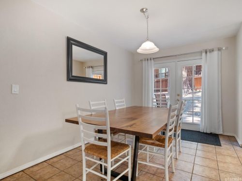 2582 Humboldt St, South Lake Tahoe CA  96150-7227 exterior