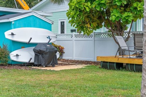 5959 Riverside Dr, Daytona Beach FL 32127-6445 exterior