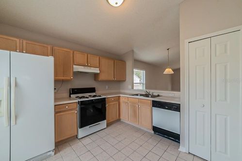 1515 Indian Oaks Trl, Kissimmee, FL 34747-1961