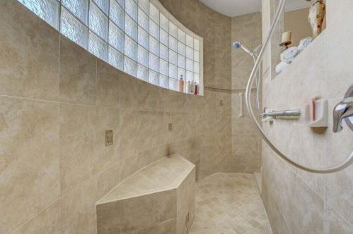 160 Saratoga Ave, Fort Pierce FL  34953-5974 exterior