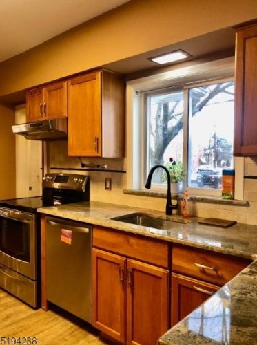 154 Warburton Ave, Paterson NJ  07506-2552 exterior