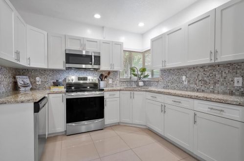 45 103 St, Miami FL 33138-2457 exterior