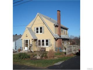 20 Beverly Pl, Norwalk CT  06850-2925 exterior