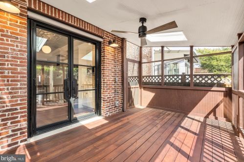 415 10 St, Washington DC 20003-2133 exterior