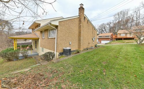 577 Grove Rd, Verona PA  15147-1656 exterior