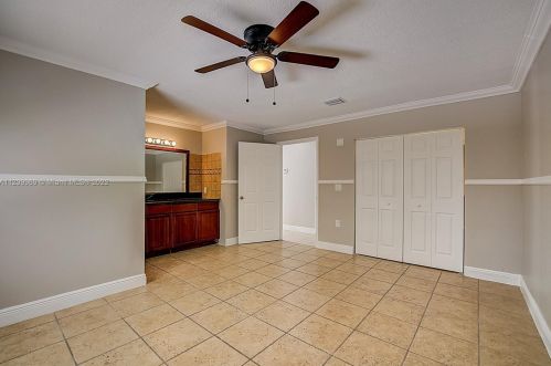 5730 199 St, Hialeah FL  33015-4933 exterior