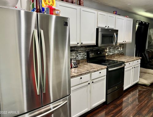 11171 Del Rio Ln, Avondale, AZ 85323-1104