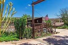 11979 Rocoso Rd, Lakeside, CA 92040-1037